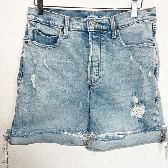 Old Navy Ski Hi Extra High Rise Button Fly Light Wash Distressed Cuffed Shorts - Picture 2 of 8